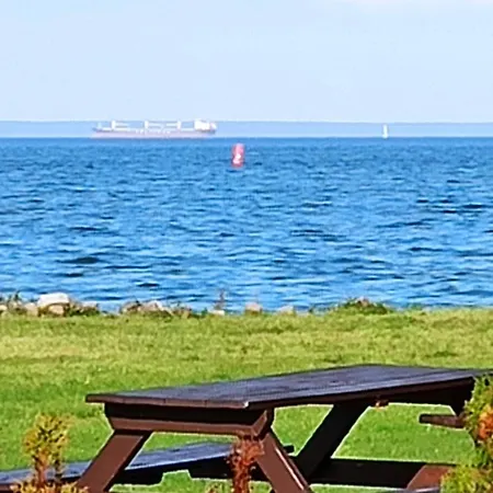 Prázdninový dům Bungalow, Altwarp , Meerblick,Hund Darf Mit Altwarp